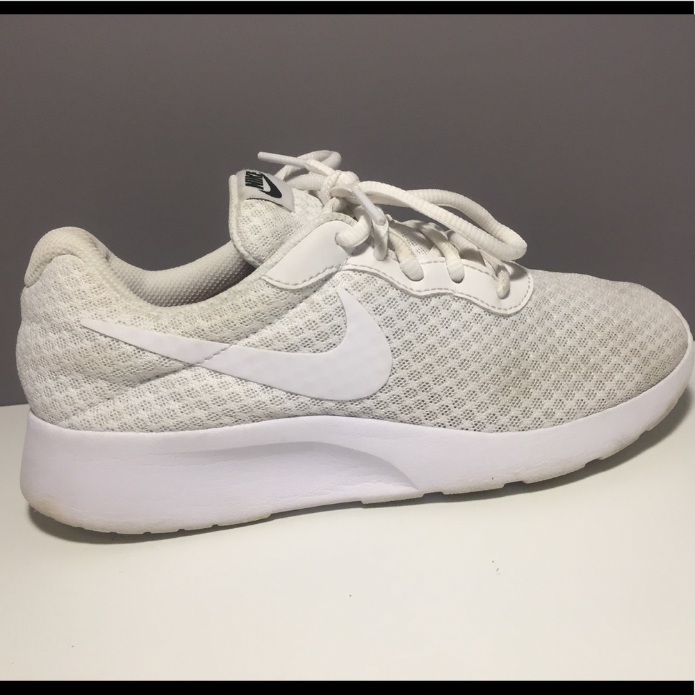 Women's Nike Shoes - Size 6.5